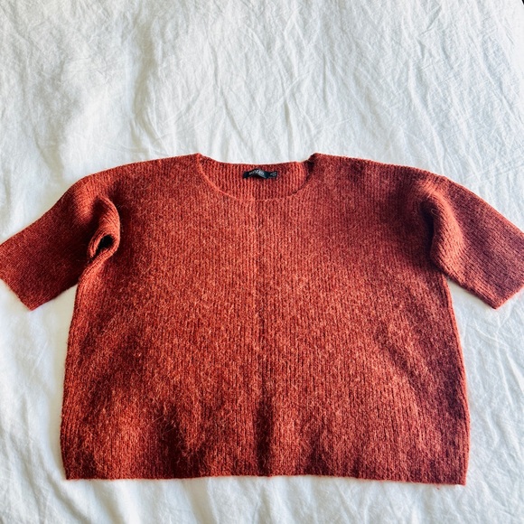 Elegant Women's Burnt Orange Sweater - Picture 1 of 4